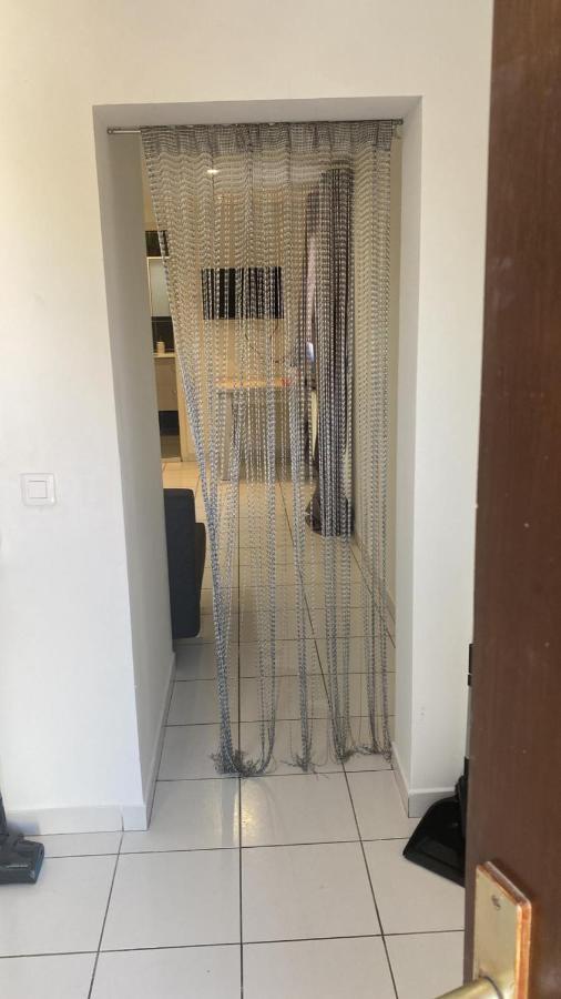 Studio - Carre De Soie Vaulx En Velin Dış mekan fotoğraf